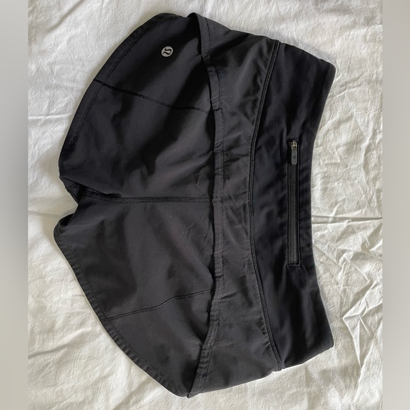 Lululemon Speed Up Shorts - Picture 2 of 3